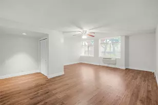 7520 Hornwood Dr, Houston, TX 77036 - Photo 10