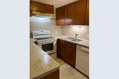 7520 Hornwood Drive #103, Houston, TX 77036 - Photo 8