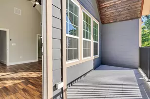 235 Hahlo St, Houston, TX 77020 - Photo 14