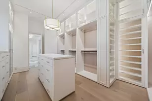 11607 Shady Grove Ln, Houston, TX 77024 - Photo 20
