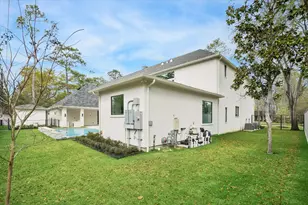 11607 Shady Grove Ln, Houston, TX 77024 - Photo 46