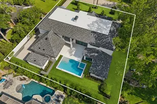 11607 Shady Grove Ln, Houston, TX 77024 - Photo 2