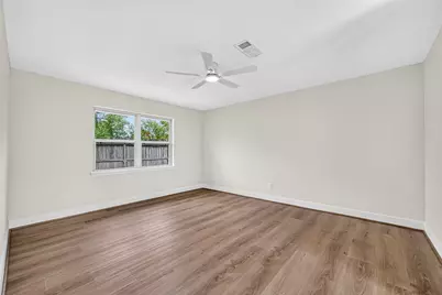 401 Shirleen Drive, Pasadena, TX 77586 - Photo 32