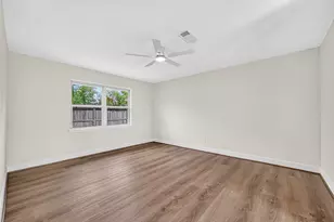 401 Shirleen Dr, Seabrook, TX 77586 - Photo 32