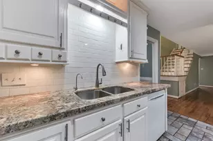 302 Hickory Ridge Dr, El Lago, TX 77586 - Photo 12