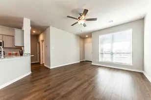 8220 N Tourmaline Way, La Marque, TX 77591 - Photo 10