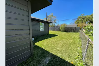 221 Rochelle, Richmond, TX 77469 - Photo 16
