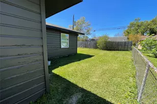 221 Rochelle, Richmond, TX 77469 - Photo 16