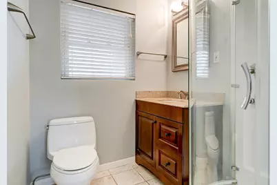 8610 Bevlyn Drive, Houston, TX 77025 - Photo 16