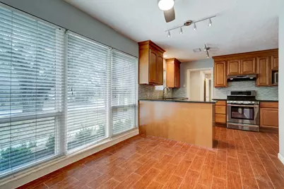 8610 Bevlyn Drive, Houston, TX 77025 - Photo 4