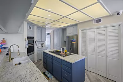2102 Post Office Street #1, Galveston, TX 77550 - Photo 16