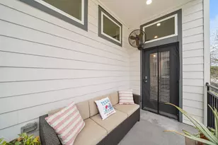 720 W Donovan St, Houston, TX 77091 - Photo 10