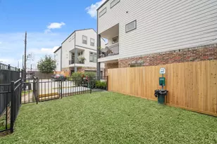 720 W Donovan St, Houston, TX 77091 - Photo 38