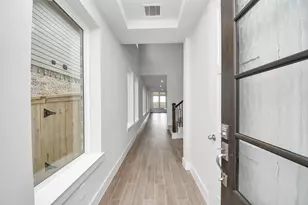 18843 Brego Ln, Tomball, TX 77377 - Photo 2