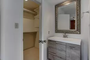 2323 Augusta Dr, Houston, TX 77057 - Photo 18