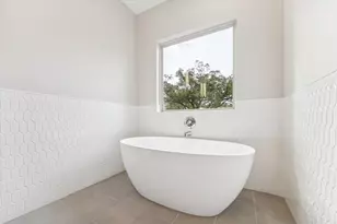 5205 Amber Sunrise Dr, Houston, TX 77018 - Photo 24