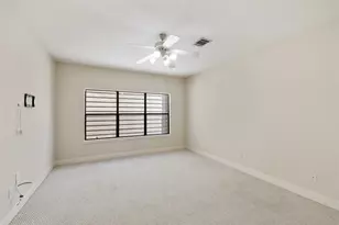 9805 Marlink Ln, Houston, TX 77025 - Photo 12