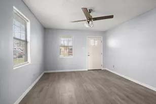 5607 Barton, Houston, TX 77028 - Photo 8