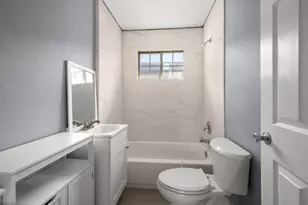 5607 Barton, Houston, TX 77028 - Photo 12