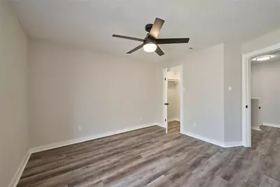 6500 Sands Point Drive #110, Houston, TX 77074 - Photo 16