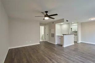6500 Sands Point Dr, Houston, TX 77074 - Photo 2