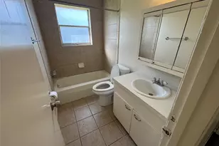 3221 County Rd 890, Alvin, TX 77511 - Photo 32