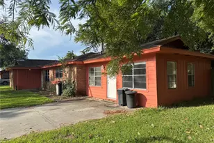 3221 County Rd 890, Alvin, TX 77511 - Photo 2