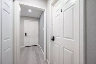 4356 Phlox St, Houston, TX 77051 - Photo 16