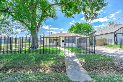 4356 Phlox Street, Houston, TX 77051 - Photo 4