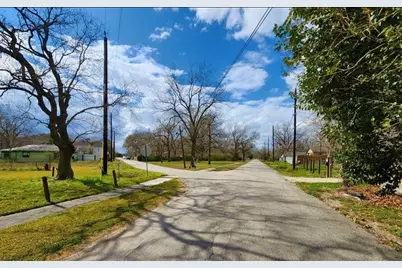 6316 Maybell Street, Houston, TX 77091 - Photo 2