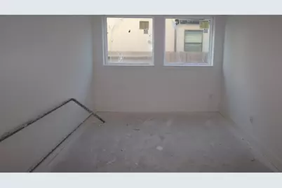 12306 Palmetto Drive, Mont Belvieu, TX 77523 - Photo 6