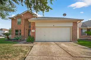 5454 Cilantro Ln, Baytown, TX 77521 - Photo 2