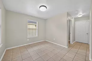 5454 Cilantro Ln, Baytown, TX 77521 - Photo 6