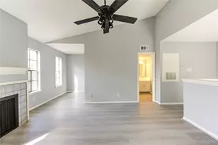 14600 Fonmeadow Dr, Houston, TX 77035 - Photo 36