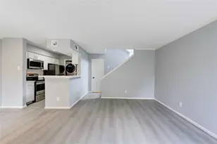 14600 Fonmeadow Dr, Houston, TX 77035 - Photo 12