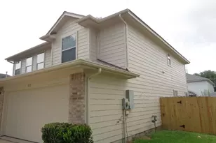 1035 Junction Ct, Rosenberg, TX 77471 - Photo 2