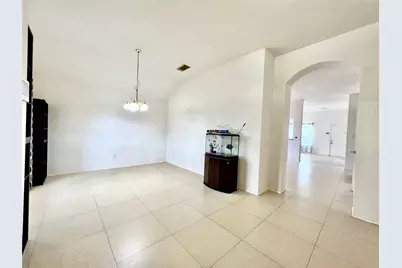 9803 Hallmark Lane, Pearland, TX 77584 - Photo 4