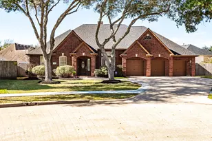7402 Shady Arbour Ct, Pasadena, TX 77505 - Photo 2