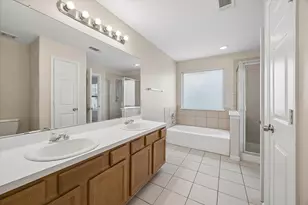 6051 Yorkglen Manor Ln, Houston, TX 77084 - Photo 12