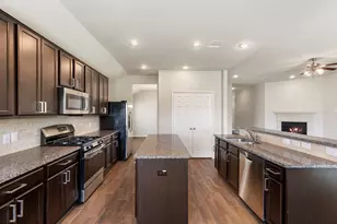 10158 N Whimbrel Cir, Conroe, TX 77385 - Photo 14