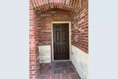 18827 Cove Pointe Drive, Cypress, TX 77433 - Photo 2