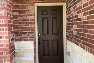 18827 Cove Pointe Dr, Cypress, TX 77433 - Photo 2