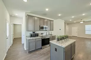 901 Chickasaw Dr, Conroe, TX 77316 - Photo 4