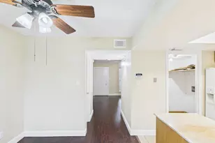 6416 Bankside Dr, Houston, TX 77096 - Photo 4