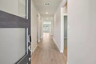 5423 Kingdom Heights Blvd, Rosenberg, TX 77471 - Photo 2