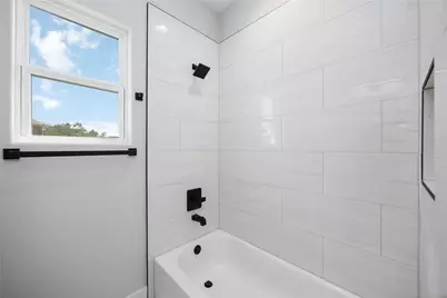 2507 N Macgregor Way, Houston, TX 77004 - Photo 18