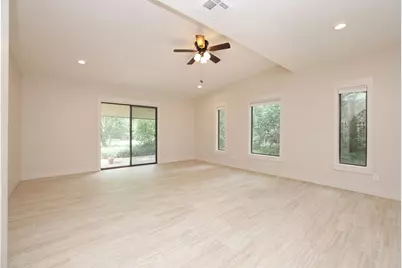 44 Indian Clover Drive, The Woodlands, TX 77381 - Photo 14