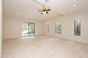 44 Indian Clover Dr, The Woodlands, TX 77381 - Photo 14