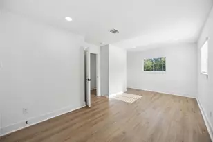 9443 Radio Rd, Houston, TX 77075 - Photo 12