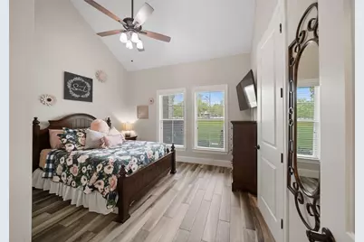 15442 Crown Oaks Drive, Montgomery, TX 77316 - Photo 14